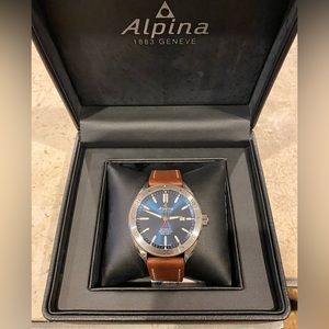Alpina Apliner 4 Automatic Swiss Watch; 44 mm